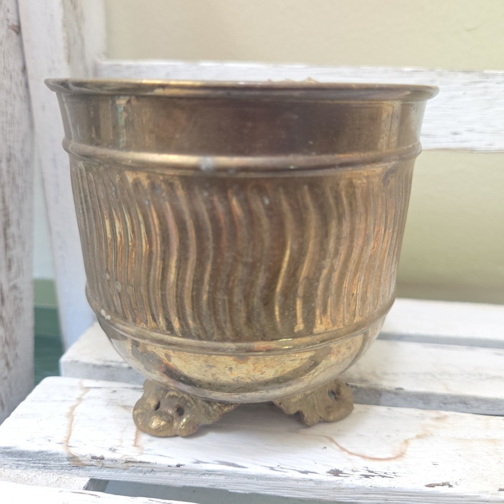 Vintage Solid Brass 3-Footed Flower Planter Pot Cauldron Cottage Core Succulent - Picture 2 of 12
